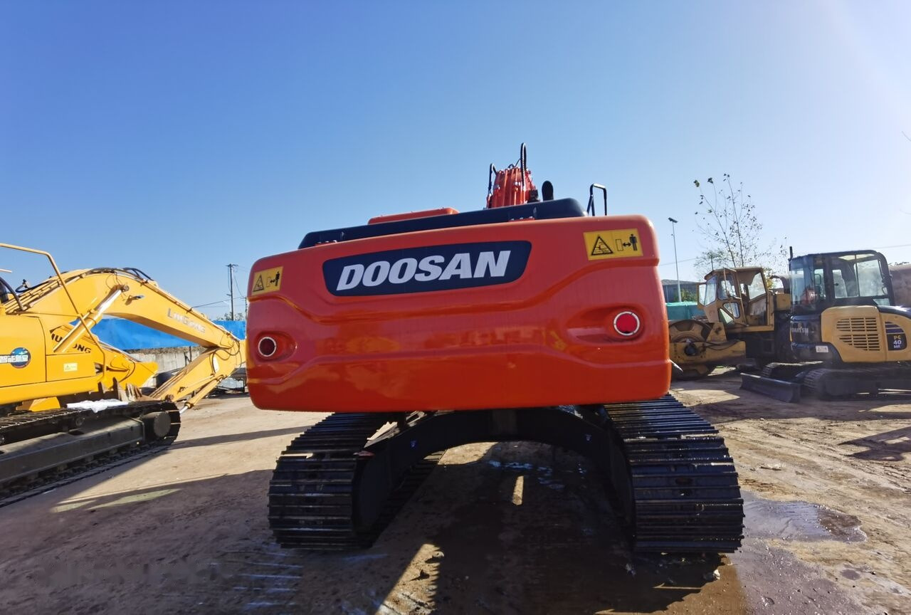 Doosan DX225LC - Escavatore cingolato: foto 2 Doosan DX225LC - Escavatore cingolato: foto 2