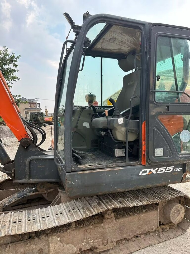 Doosan DX55 - Miniescavatore: foto 3 Doosan DX55 - Miniescavatore: foto 3