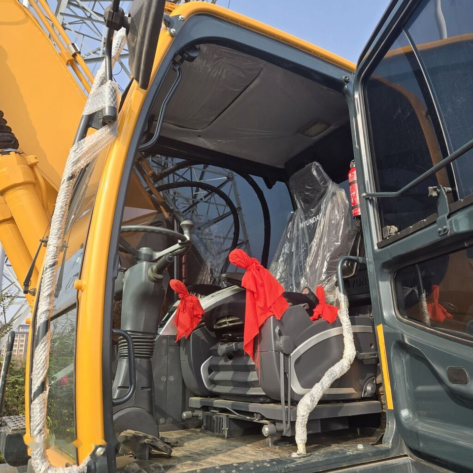 Hyundai R210W-9 - Escavatore gommato: foto 3 Hyundai R210W-9 - Escavatore gommato: foto 3