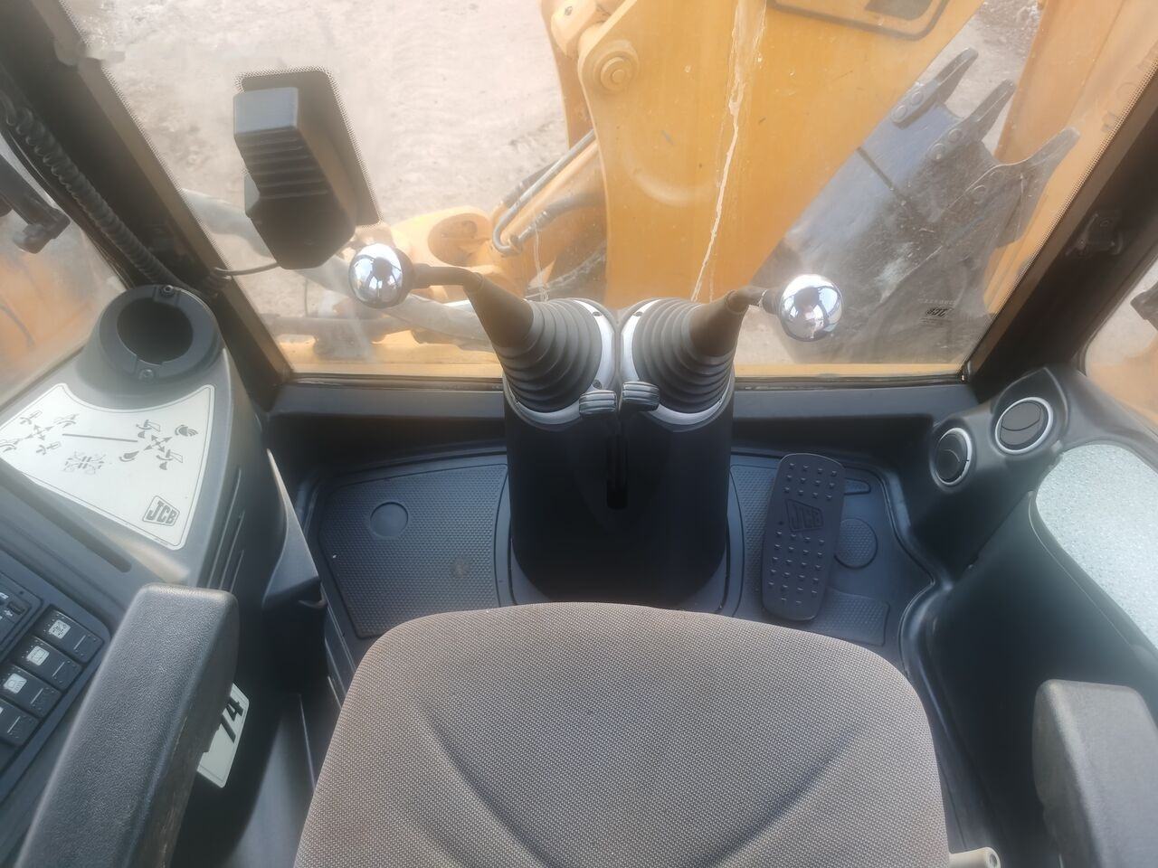 JCB 3CX - Terna: foto 4 JCB 3CX - Terna: foto 4