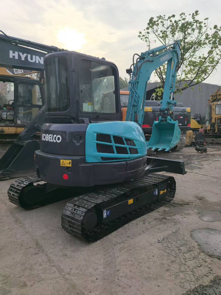 KOBELCO SK55SR - Miniescavatore: foto 1 KOBELCO SK55SR - Miniescavatore: foto 1