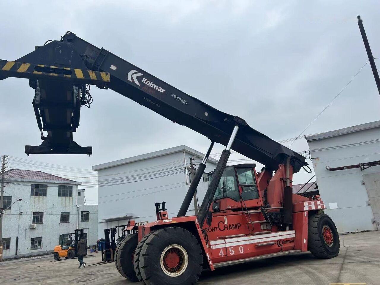 Kalmar DRF450-60S5 - Reach stacker: foto 3 Kalmar DRF450-60S5 - Reach stacker: foto 3