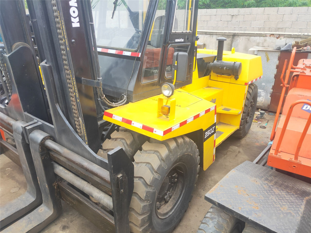 Komatsu FD250 - Carrello elevatore diesel: foto 5 Komatsu FD250 - Carrello elevatore diesel: foto 5
