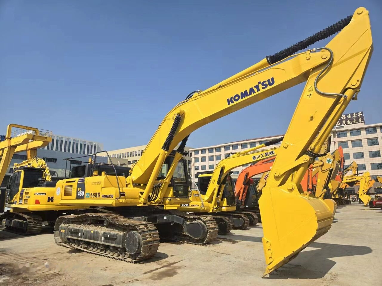 Komatsu PC450-8 - Escavatore cingolato: foto 1 Komatsu PC450-8 - Escavatore cingolato: foto 1