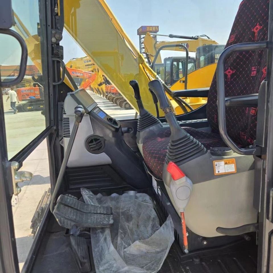 Escavatore cingolato Komatsu PC70-8: foto 12