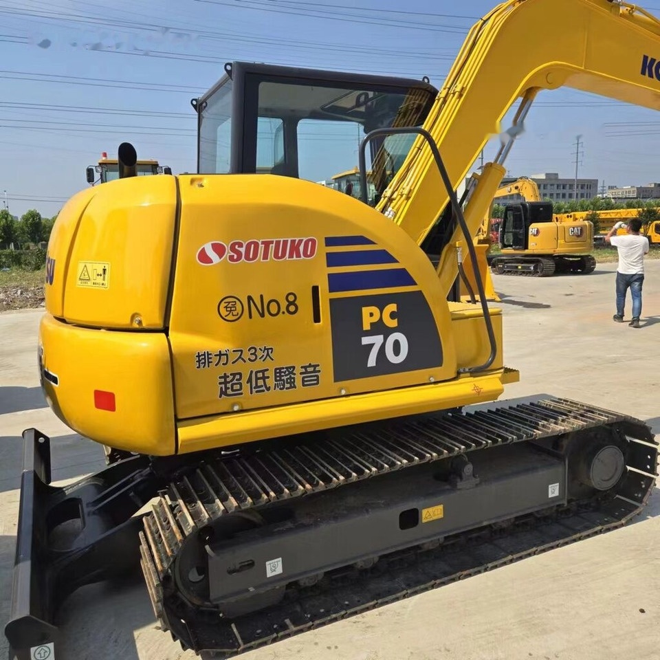 Escavatore cingolato Komatsu PC70-8: foto 13