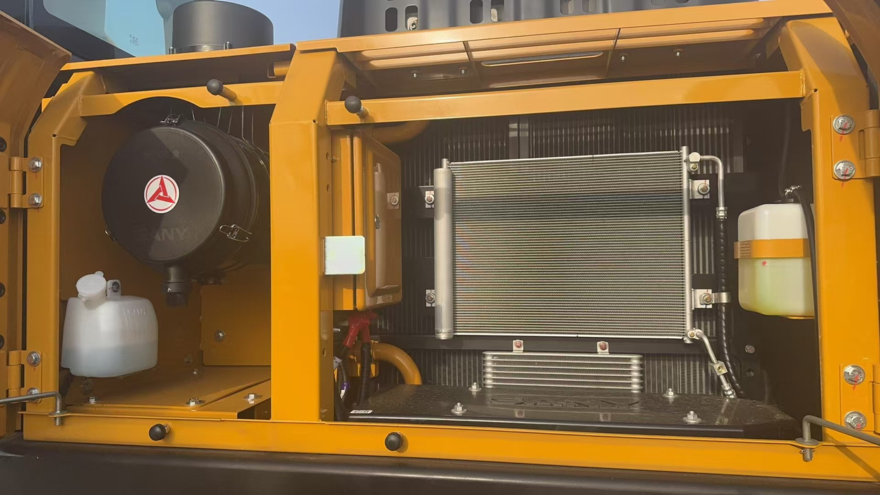 Escavatore cingolato nuovo SANY SY215: foto 9