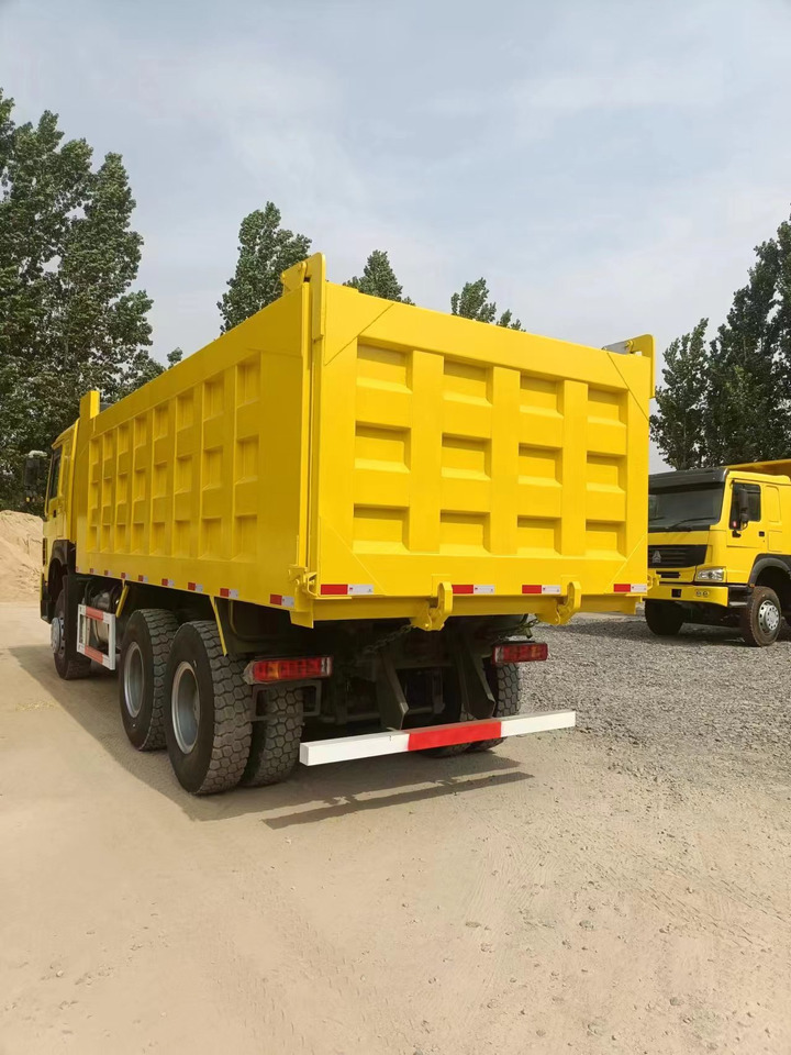 SINOTRUK HOWO - Autocarro ribaltabile: foto 4 SINOTRUK HOWO - Autocarro ribaltabile: foto 4
