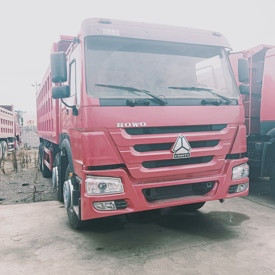 SINOTRUK HOWO - Autocarro ribaltabile: foto 3 SINOTRUK HOWO - Autocarro ribaltabile: foto 3