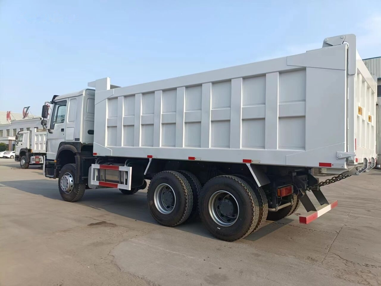 Autocarro ribaltabile Sinotruk Howo 6*4: foto 10