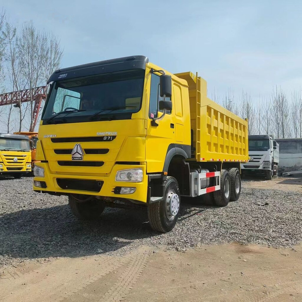 Sinotruk Howo 6*4 Right hand drive - Autocarro ribaltabile: foto 1 Sinotruk Howo 6*4 Right hand drive - Autocarro ribaltabile: foto 1