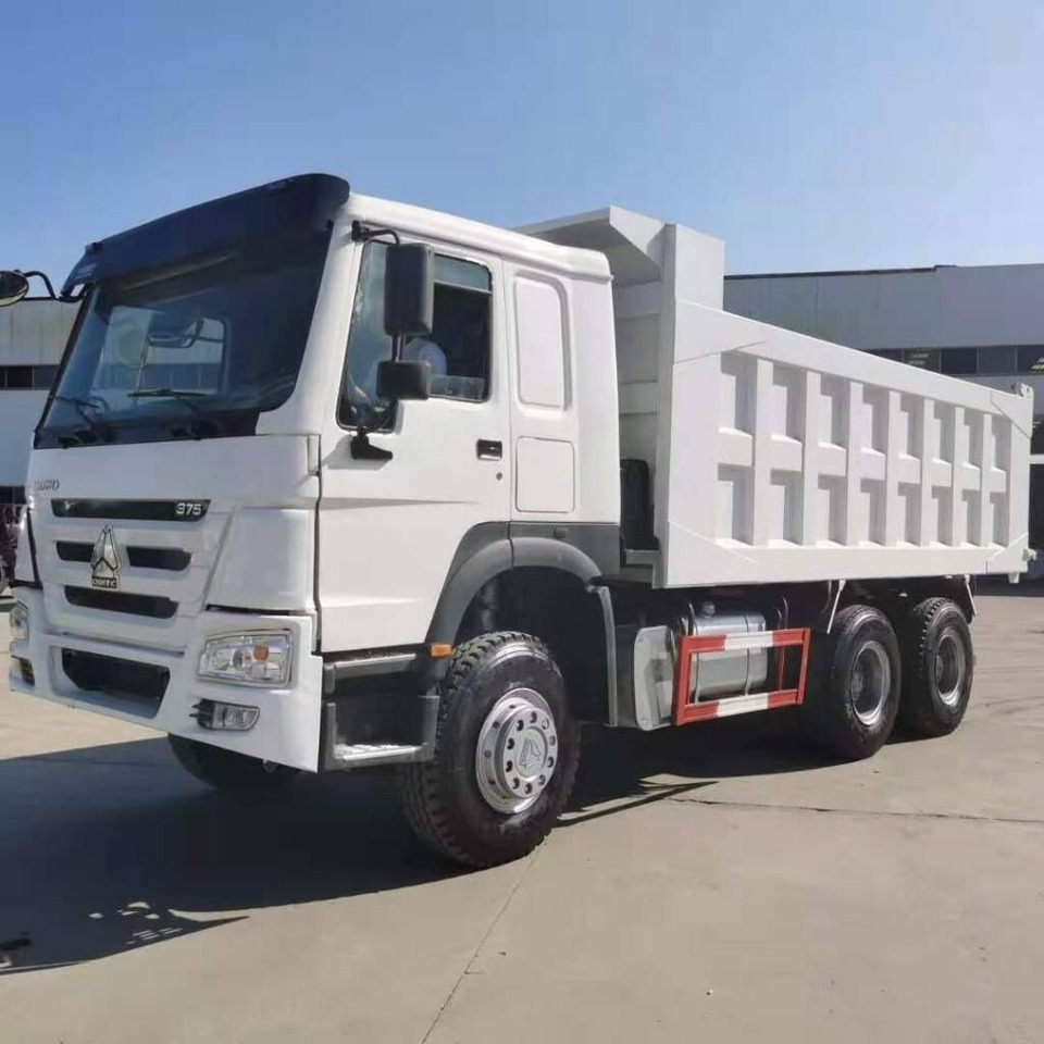 Sinotruk Howo - Autocarro ribaltabile: foto 4 Sinotruk Howo - Autocarro ribaltabile: foto 4