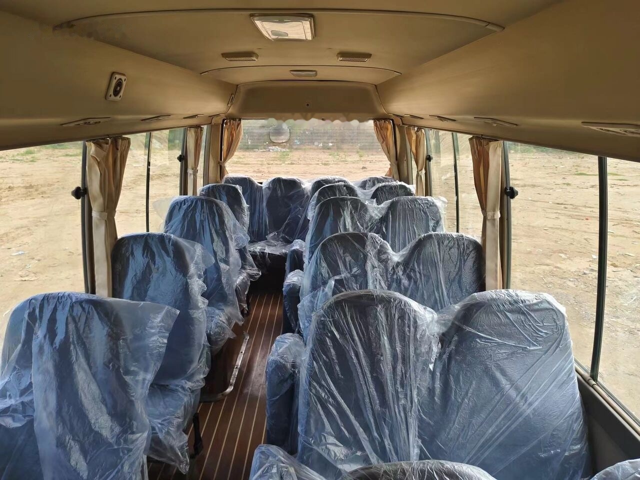 Toyota Coaster - Autobus urbano: foto 2 Toyota Coaster - Autobus urbano: foto 2