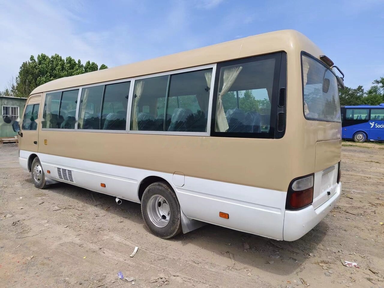 Toyota Coaster - Autobus urbano: foto 1 Toyota Coaster - Autobus urbano: foto 1