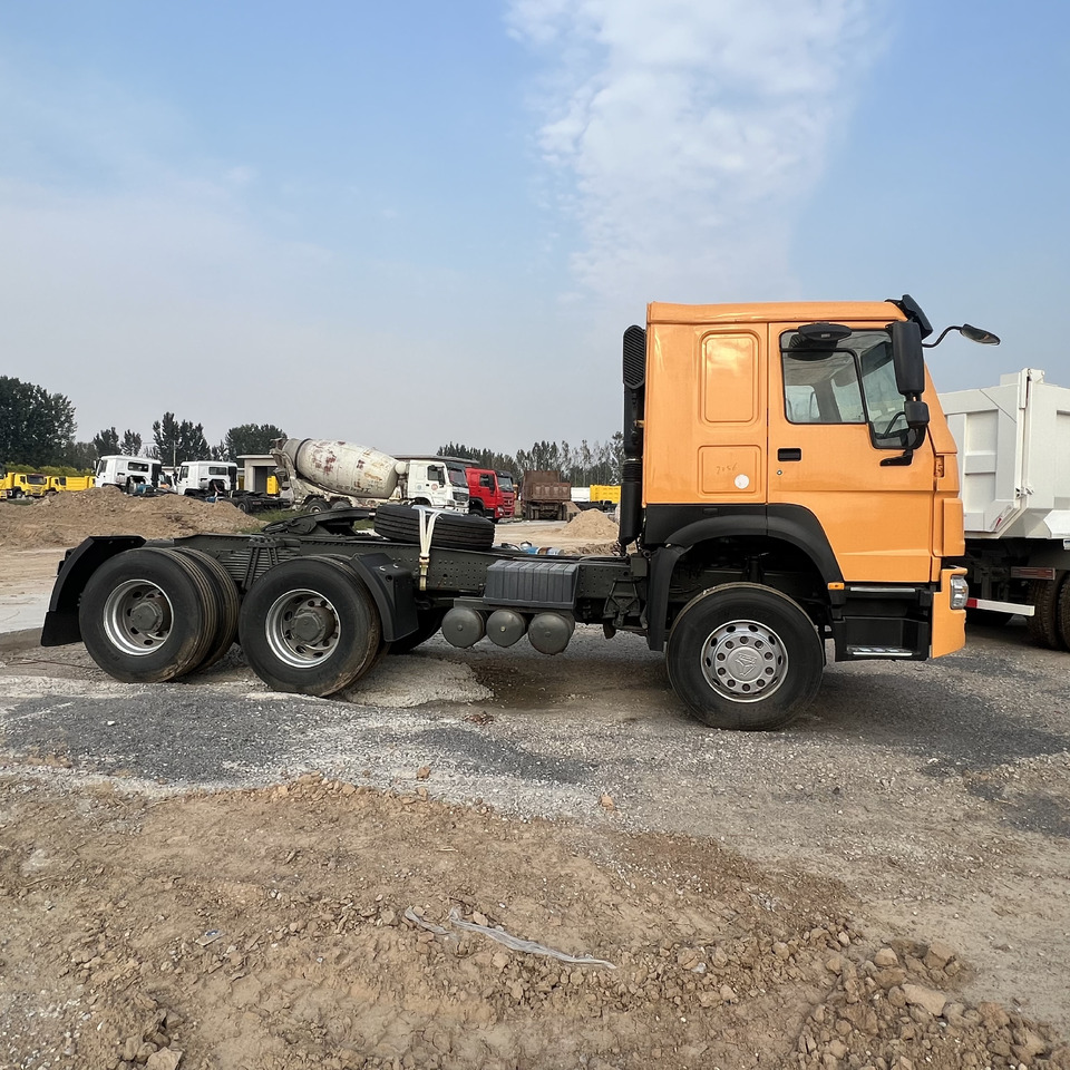 SINOTRUK HOWO - Trattore stradale: foto 3 SINOTRUK HOWO - Trattore stradale: foto 3
