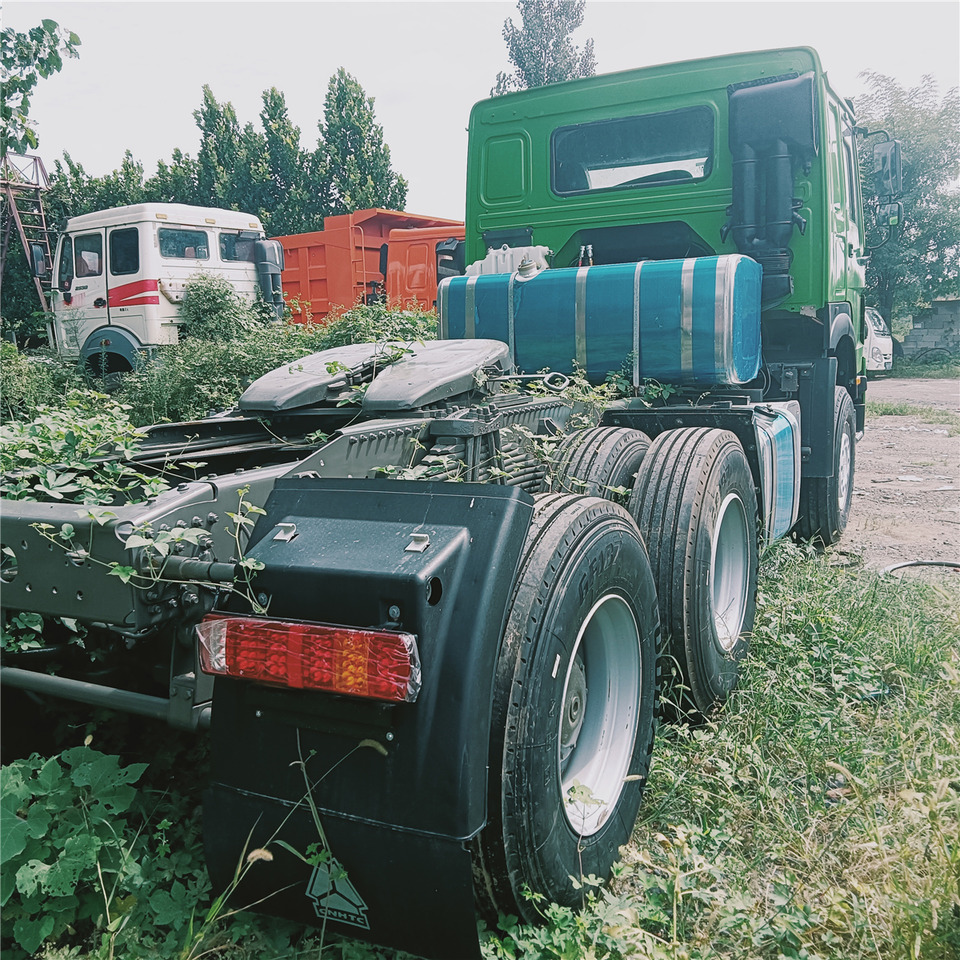 SINOTRUK Trailer head - Trattore stradale: foto 5 SINOTRUK Trailer head - Trattore stradale: foto 5