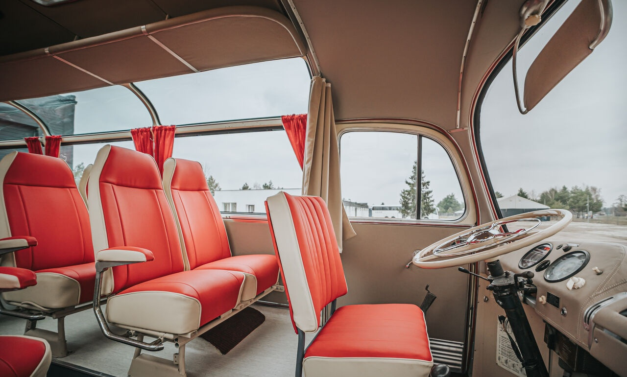 Mercedes-Benz 0321 HL - Autobus extraurbano: foto 2 Mercedes-Benz 0321 HL - Autobus extraurbano: foto 2