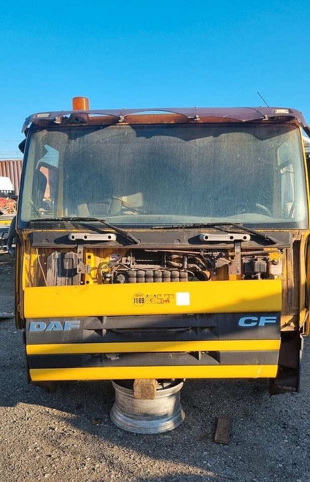 Cabina DAF Corta CF65 CF75 CF85 - Cabina per Camion: foto 1 Cabina DAF Corta CF65 CF75 CF85 - Cabina per Camion: foto 1