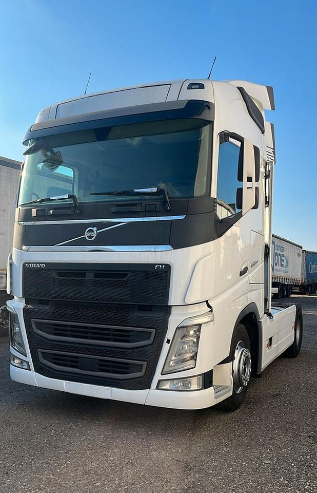 Volvo FH 460 Euro 6 Globetrotter 2018 - Trattore stradale: foto 2 Volvo FH 460 Euro 6 Globetrotter 2018 - Trattore stradale: foto 2