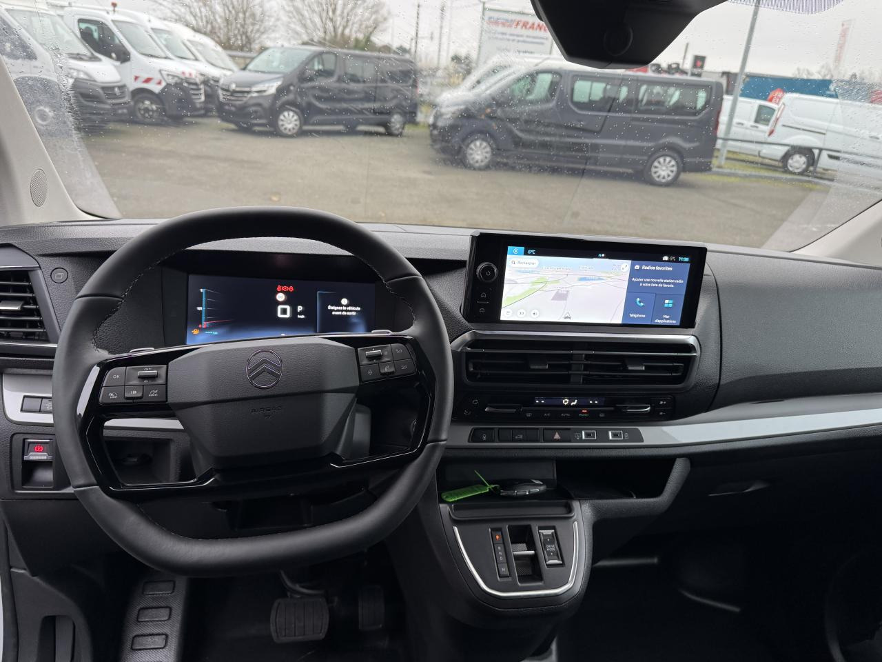 CITROEN Jumpy M 2.0 BlueHDi - 145 S&S - BV EAT8 III FOURGON . PHASE 2 - Furgone chiuso: foto 4 CITROEN Jumpy M 2.0 BlueHDi - 145 S&S - BV EAT8 III FOURGON . PHASE 2 - Furgone chiuso: foto 4