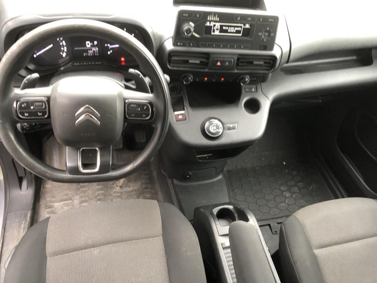 CITROEN berlingo M 1000KG BLUEHDI 130 S&S CLUB EAT8 - Furgone chiuso: foto 4 CITROEN berlingo M 1000KG BLUEHDI 130 S&S CLUB EAT8 - Furgone chiuso: foto 4