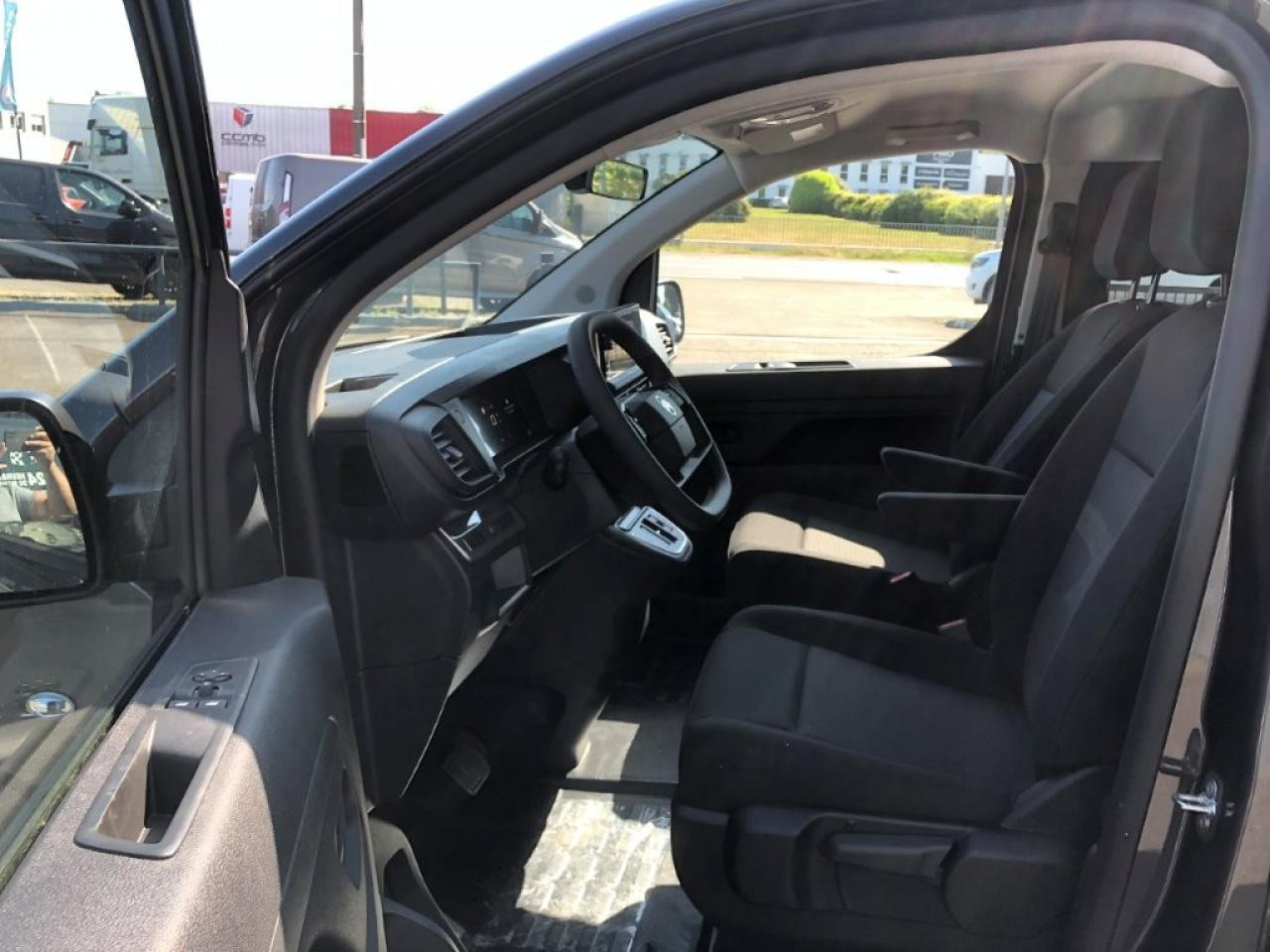 CITROEN jumpy XL 2.0 BLUEHDI 180CH S&S CABINE APPROFONDIE FIXE EAT8 5 PLACES - Furgone chiuso: foto 5 CITROEN jumpy XL 2.0 BLUEHDI 180CH S&S CABINE APPROFONDIE FIXE EAT8 5 PLACES - Furgone chiuso: foto 5