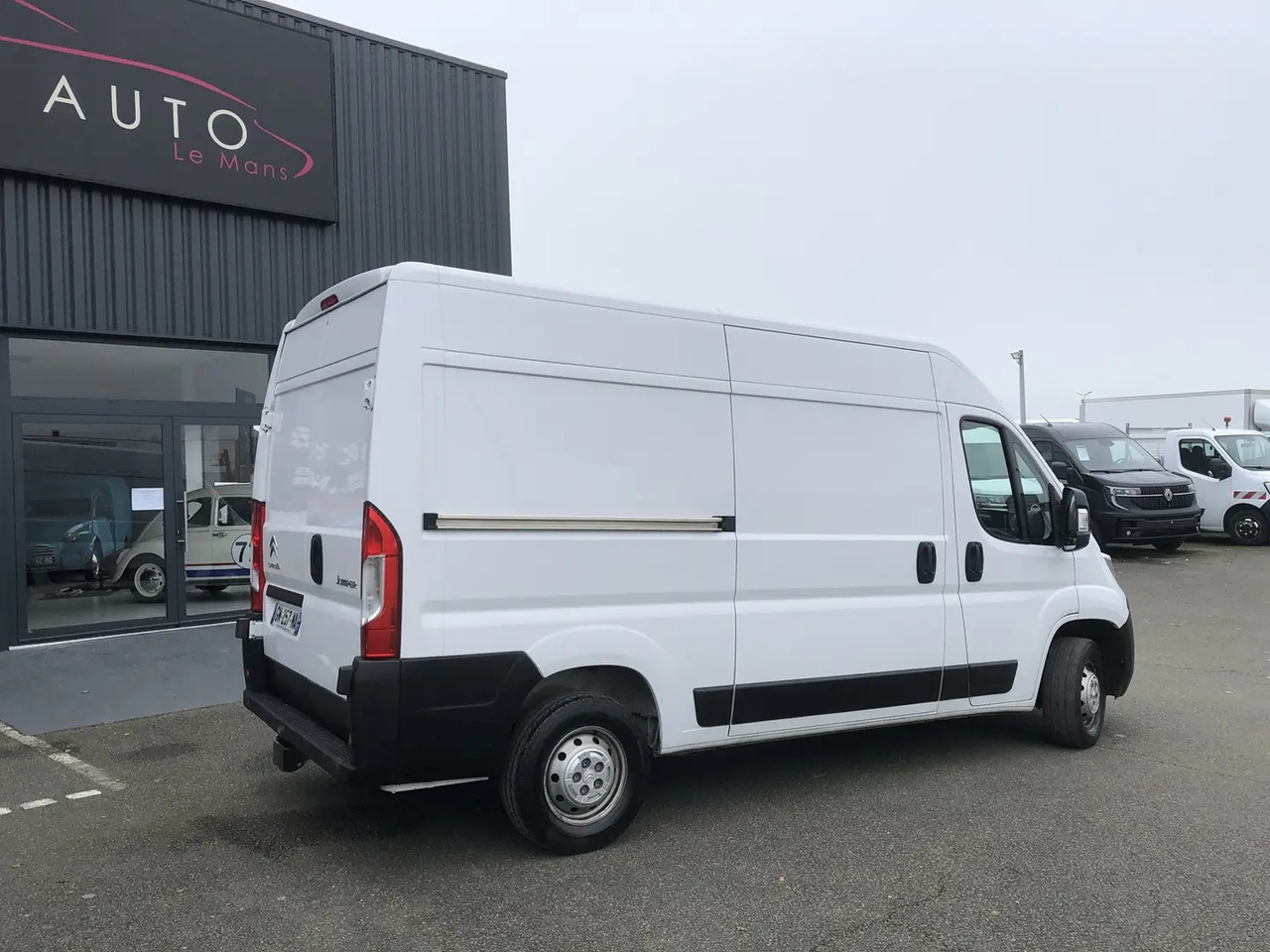 Citroen Jumper L2H2 3.3 140CH BLUEHDI S&S - Furgone chiuso: foto 5 Citroen Jumper L2H2 3.3 140CH BLUEHDI S&S - Furgone chiuso: foto 5