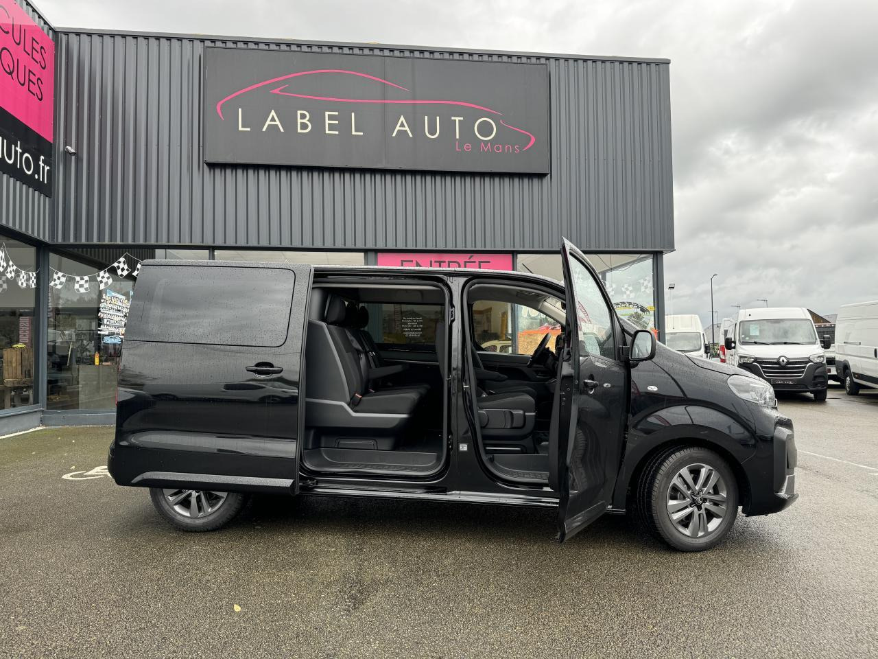 Citroen Jumpy M 2.0 BLUEHDI 180CH S&S CABINE APPROFONDIE FIXE EAT8 - Furgone doppia cabina: foto 1 Citroen Jumpy M 2.0 BLUEHDI 180CH S&S CABINE APPROFONDIE FIXE EAT8 - Furgone doppia cabina: foto 1