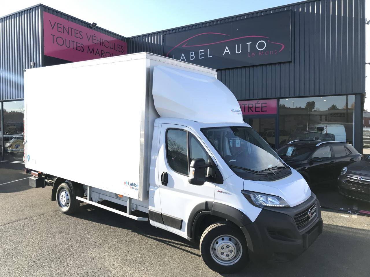 FIAT DUCATO 3T5 CAISSE + HAYON 2.3 MJT 140CH PRO LOUNGE - Furgone box: foto 1 FIAT DUCATO 3T5 CAISSE + HAYON 2.3 MJT 140CH PRO LOUNGE - Furgone box: foto 1