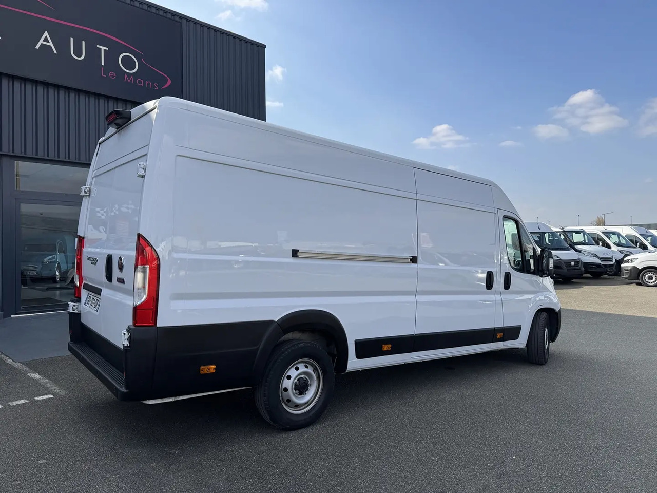 Fiat Ducato 3.5 MAXI HD XL H2 2.3 MULTIJET 160CH EVOLUZIONE - Furgone chiuso: foto 5 Fiat Ducato 3.5 MAXI HD XL H2 2.3 MULTIJET 160CH EVOLUZIONE - Furgone chiuso: foto 5