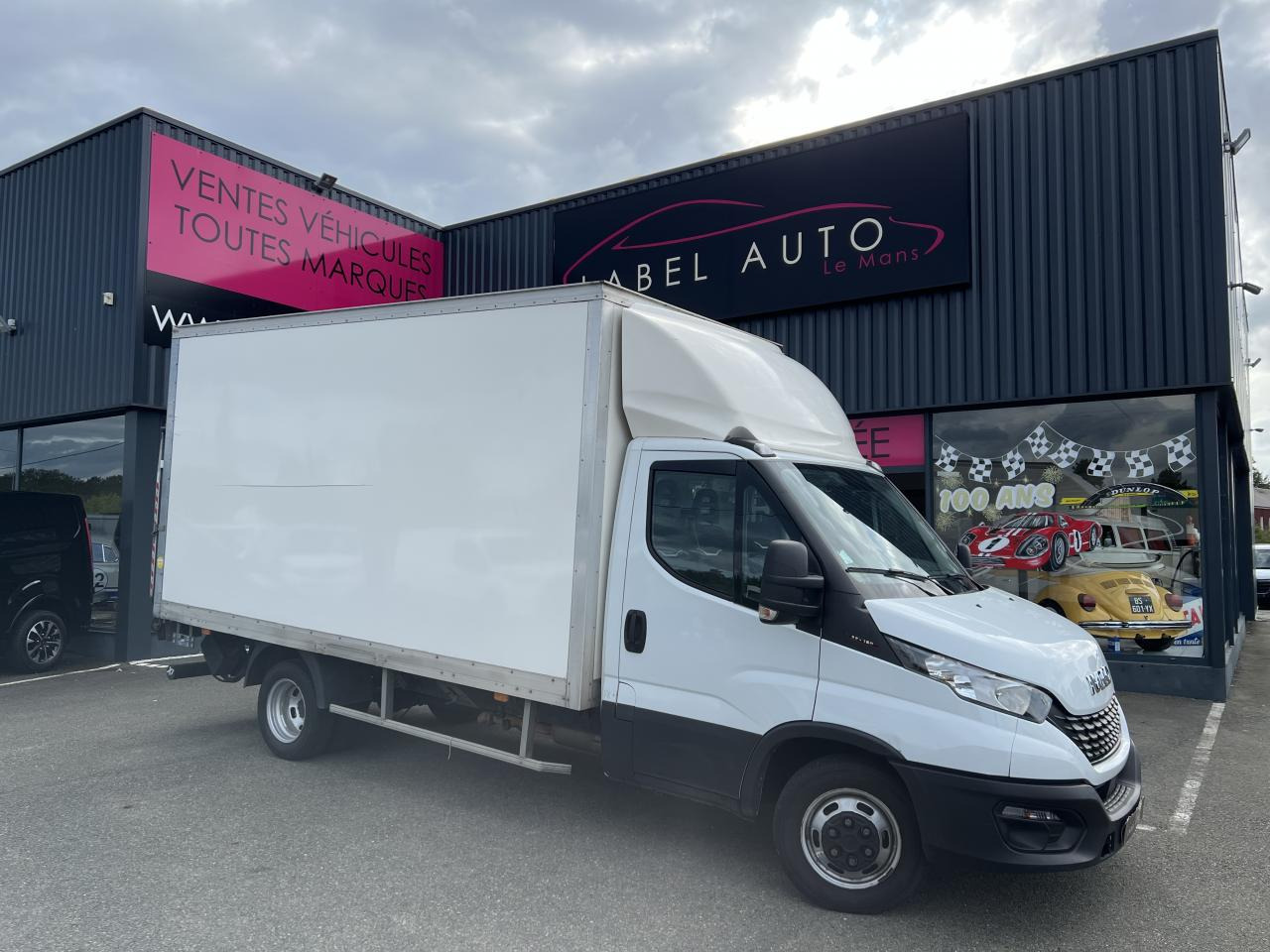 IVECO Daily 35 C 16 S&S (Quad-Leaf) CHASSIS CABINE 2014 35C/35S Chassis cabine 35 C Epmt.4.1 PHASE 4 - Furgone box: foto 5 IVECO Daily 35 C 16 S&S (Quad-Leaf) CHASSIS CABINE 2014 35C/35S Chassis cabine 35 C Epmt.4.1 PHASE 4 - Furgone box: foto 5