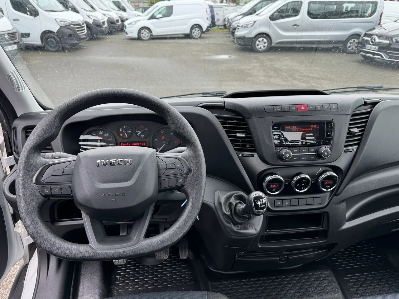 Iveco Daily 35S16H3.0 D EMPATTEMENT 4100 - Carro attrezzi: foto 4 Iveco Daily 35S16H3.0 D EMPATTEMENT 4100 - Carro attrezzi: foto 4