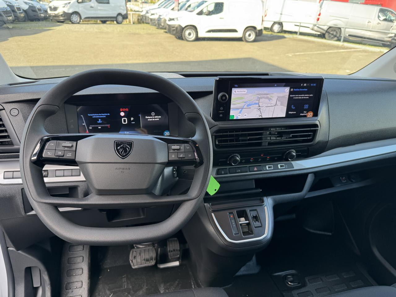 PEUGEOT Expert M 2.0 BlueHDi - 145 S&S - BV EAT8 III FOURGON Fourgon PHASE 2 - Furgone chiuso: foto 4 PEUGEOT Expert M 2.0 BlueHDi - 145 S&S - BV EAT8 III FOURGON Fourgon PHASE 2 - Furgone chiuso: foto 4