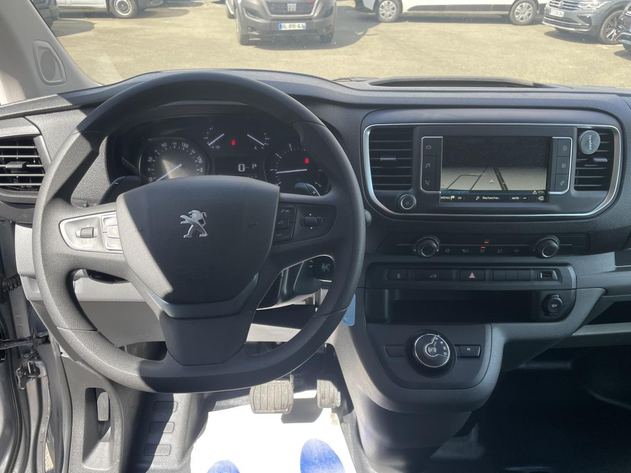 Peugeot Expert Standard 2.0 BlueHDI -180CH EAT8 ASPHALT - Furgone chiuso: foto 4 Peugeot Expert Standard 2.0 BlueHDI -180CH EAT8 ASPHALT - Furgone chiuso: foto 4