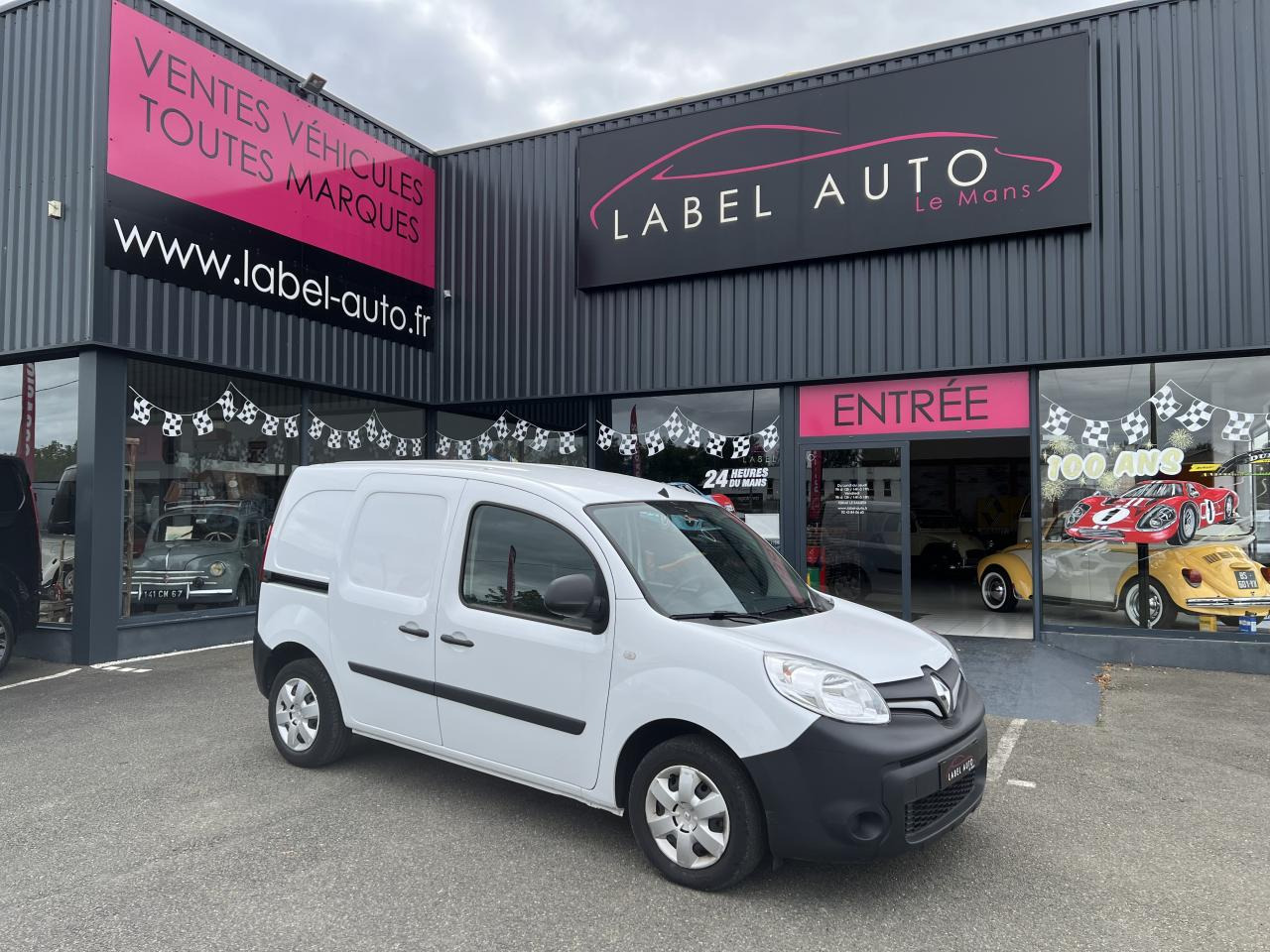 RENAULT KANGOO 1.5 DCI 80CH CONFORT - Furgone chiuso: foto 1 RENAULT KANGOO 1.5 DCI 80CH CONFORT - Furgone chiuso: foto 1