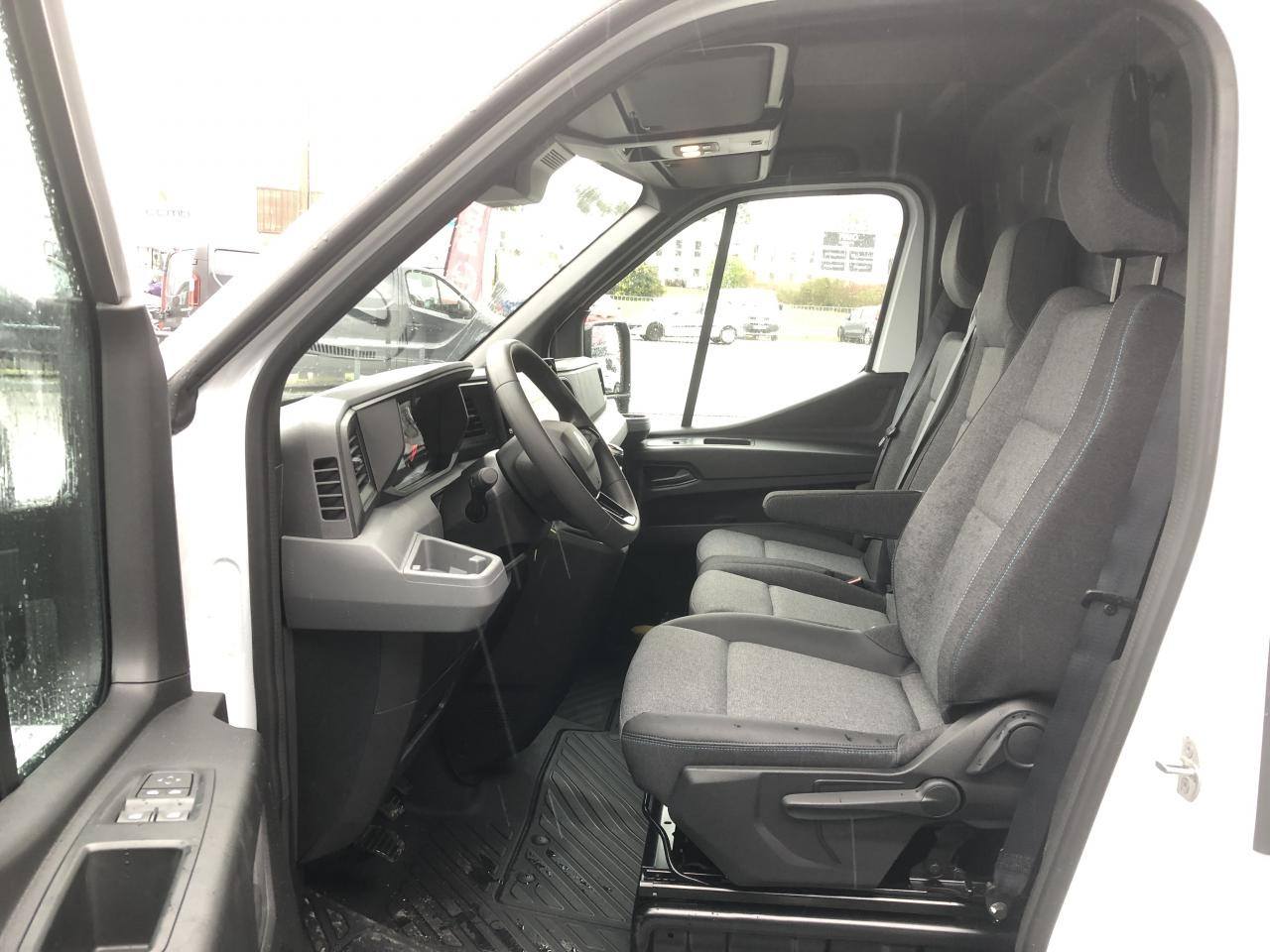 RENAULT MASTER EXTRA 3T5 L2H2 2.0 BLUE DCI 150 CH TRACTION - Furgone chiuso: foto 5 RENAULT MASTER EXTRA 3T5 L2H2 2.0 BLUE DCI 150 CH TRACTION - Furgone chiuso: foto 5