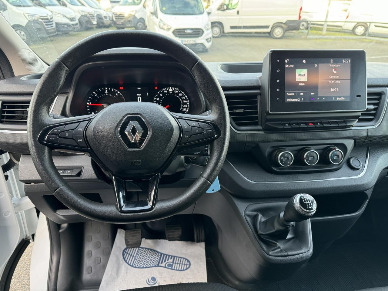 RENAULT Trafic L2H1 3000 Kg 2.0 Blue dCi - 130 III FOURGON Fourgon Grand Confort L2H1 PHASE 3 - Furgone chiuso: foto 4 RENAULT Trafic L2H1 3000 Kg 2.0 Blue dCi - 130 III FOURGON Fourgon Grand Confort L2H1 PHASE 3 - Furgone chiuso: foto 4