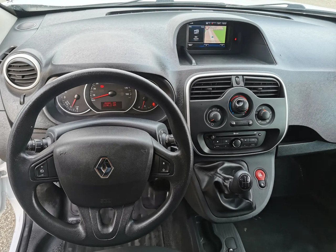 Renault Kangoo 1.5 BLUE DCI 80CH GRAND CONFORT 5CV - Furgone chiuso: foto 3 Renault Kangoo 1.5 BLUE DCI 80CH GRAND CONFORT 5CV - Furgone chiuso: foto 3