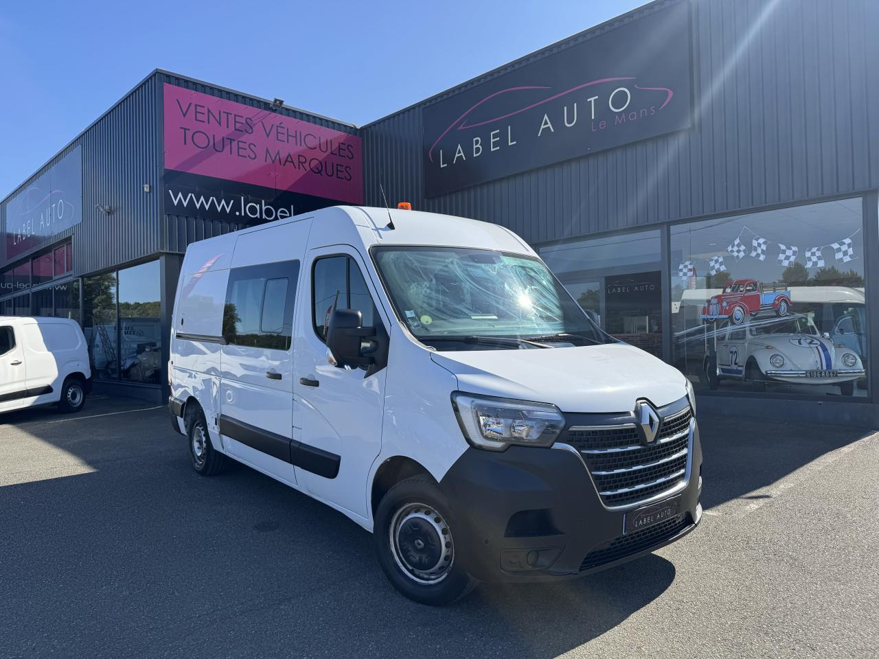 Renault Master 7 PLACES Confort F3300 L2H2 2.3 dCi - 135 III CABINE APPROFONDIE Cabine approfondie L2H2 Tra - Furgone doppia cabina: foto 2 Renault Master 7 PLACES Confort F3300 L2H2 2.3 dCi - 135 III CABINE APPROFONDIE Cabine approfondie L2H2 Tra - Furgone doppia cabina: foto 2