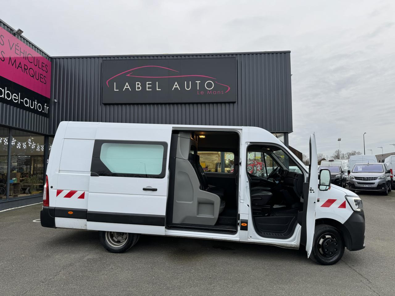 Furgone doppia cabina Renault Master F3500 L3H2 2.3 BLUE DCI 135CH CABINE APPROFONDIE 6 PLACES GRAND CONFORT: foto 1