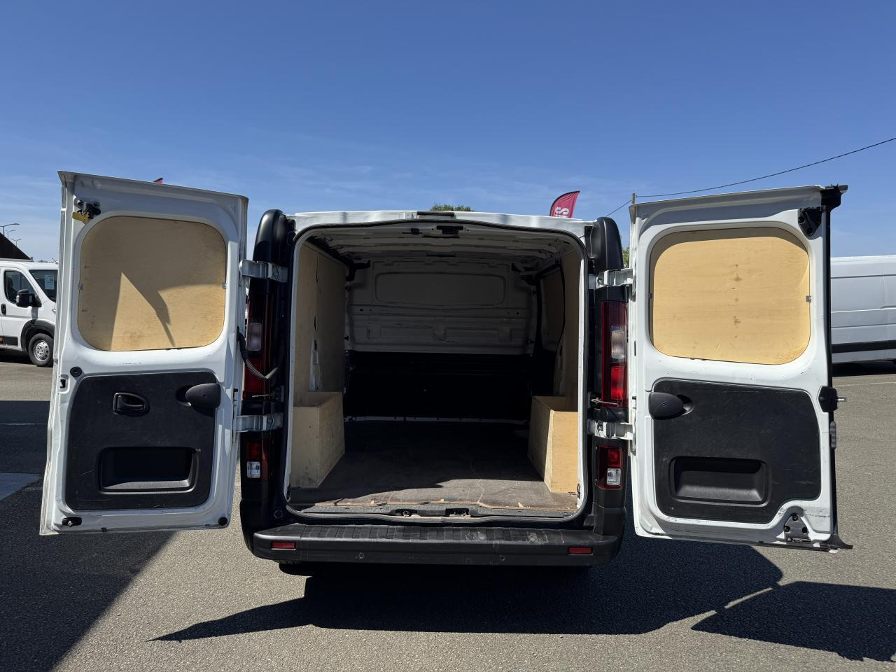 Renault Trafic L1H1 2T8 2.0 BLUE DCI 130CH GRAND CONFORT - Furgone chiuso: foto 2 Renault Trafic L1H1 2T8 2.0 BLUE DCI 130CH GRAND CONFORT - Furgone chiuso: foto 2