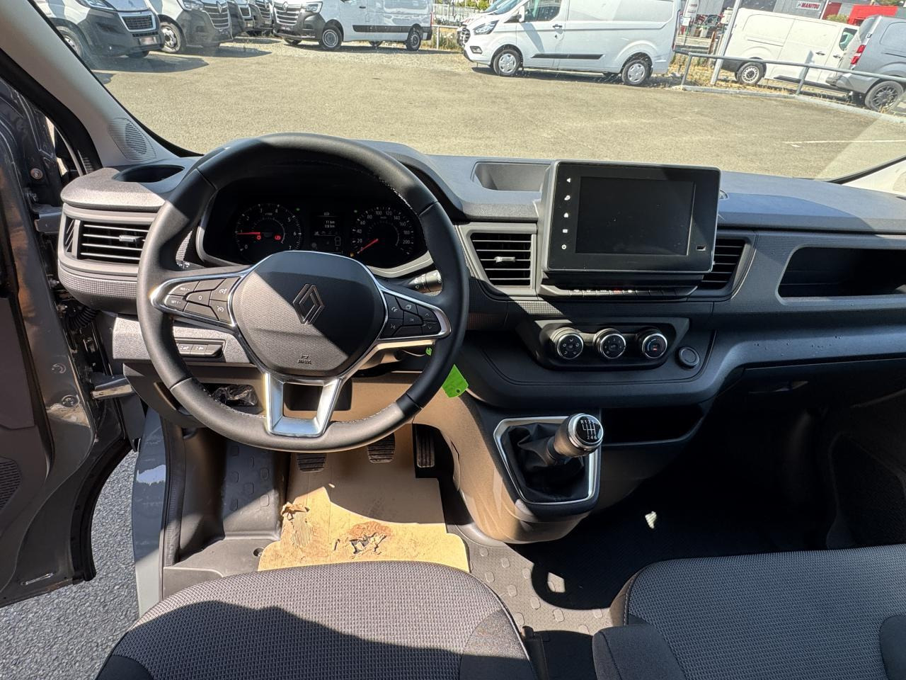 Renault Trafic L2H1 3T 2.0 BLUE DCI 170CH ADVANCE CARPLAY CAM - Furgone chiuso: foto 3 Renault Trafic L2H1 3T 2.0 BLUE DCI 170CH ADVANCE CARPLAY CAM - Furgone chiuso: foto 3