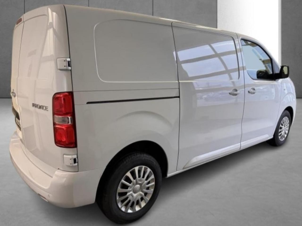 TOYOTA Proace 2.0 140 D-4D - Start&Stop 2016 FOURGON Fourgon Medium Start PHASE 2 - Furgone chiuso: foto 4 TOYOTA Proace 2.0 140 D-4D - Start&Stop 2016 FOURGON Fourgon Medium Start PHASE 2 - Furgone chiuso: foto 4
