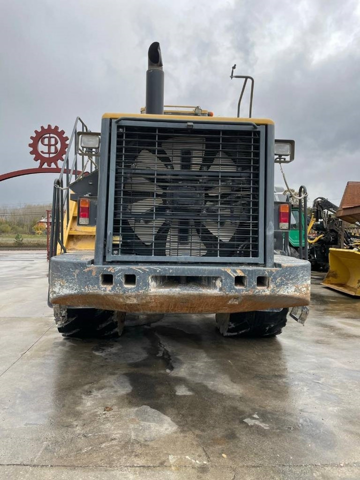 Komatsu WA 600-6 - Pala gommata: foto 3 Komatsu WA 600-6 - Pala gommata: foto 3