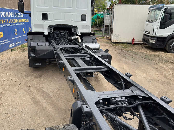 Autocarro telaio EUROCARGO 180 PASSO VARIABILE: foto 12