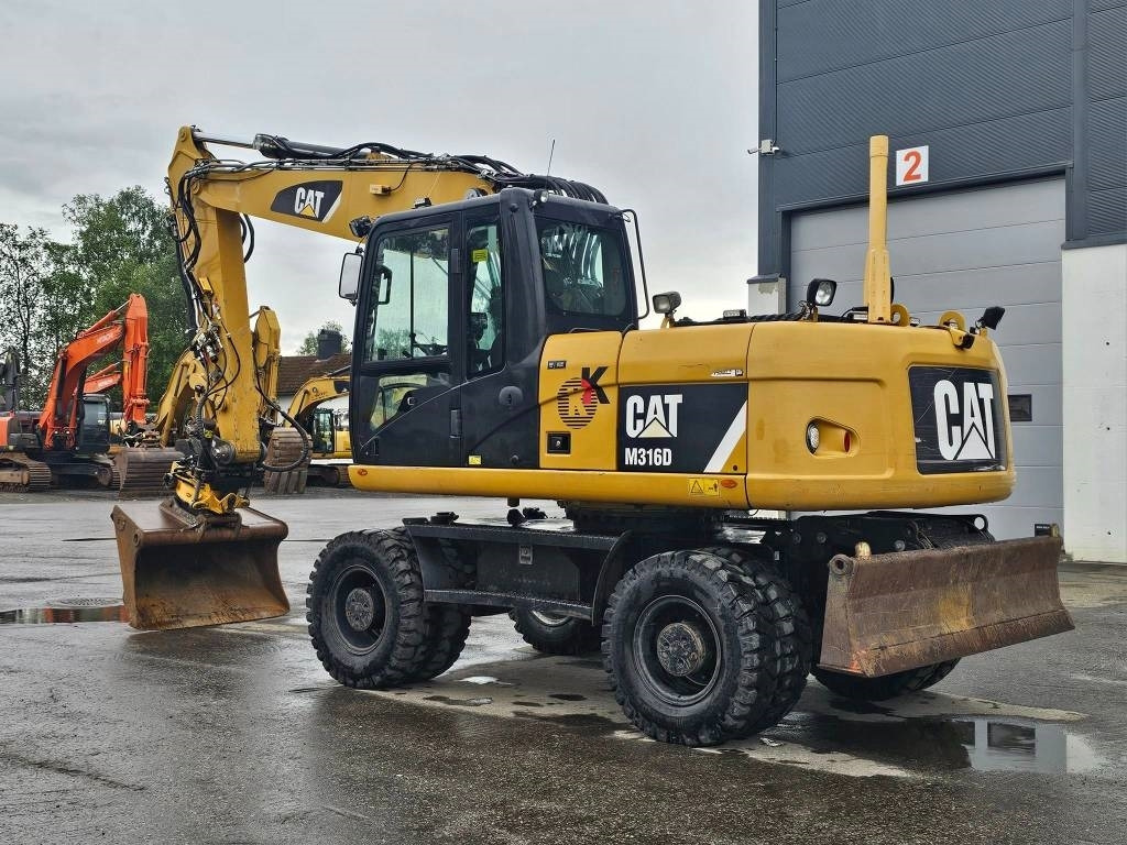 CAT M 316 D - Escavatore gommato: foto 3 CAT M 316 D - Escavatore gommato: foto 3