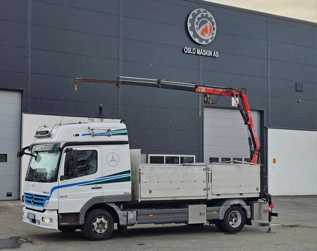 Mercedes-Benz Atego 822 L - Autocarro con pianale/ Cassone fisso: foto 3 Mercedes-Benz Atego 822 L - Autocarro con pianale/ Cassone fisso: foto 3