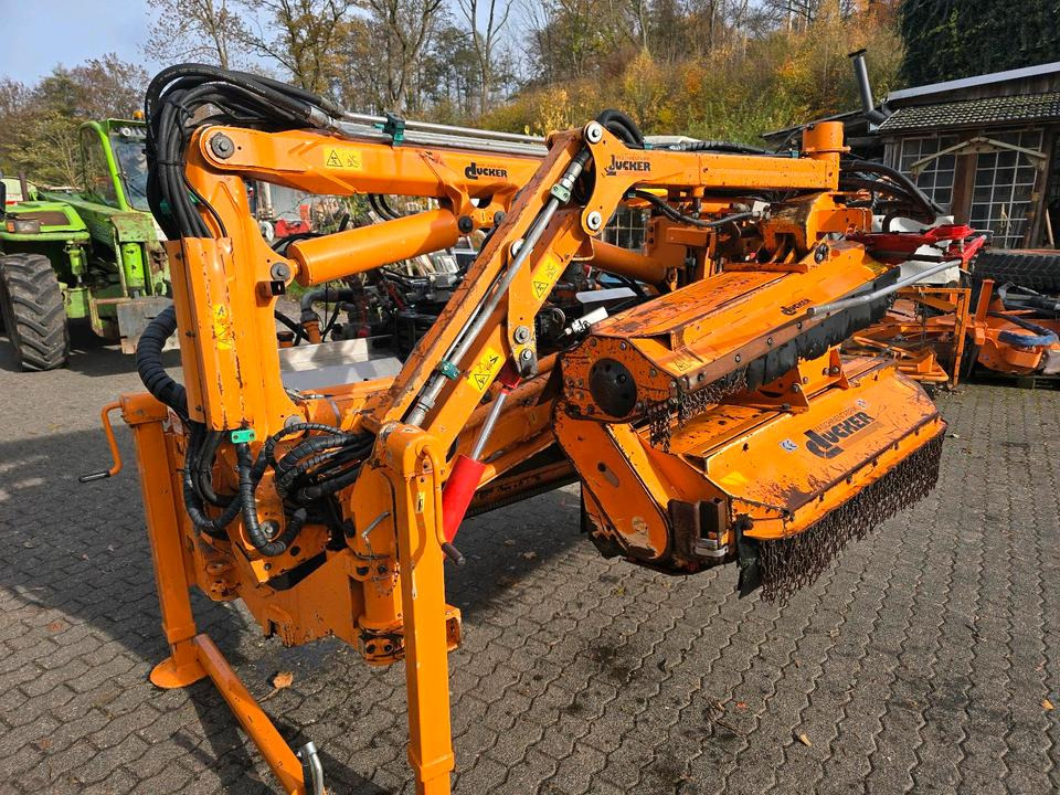 Dücker DUA 800 RSM 13 Böschungsmäher Böschungsmulcher Mähausleger Bankettmäher für Unimog 405/10 405/12 700 600 Mulag Una MHU FME - Altra macchina: foto 5 Dücker DUA 800 RSM 13 Böschungsmäher Böschungsmulcher Mähausleger Bankettmäher für Unimog 405/10 405/12 700 600 Mulag Una MHU FME - Altra macchina: foto 5