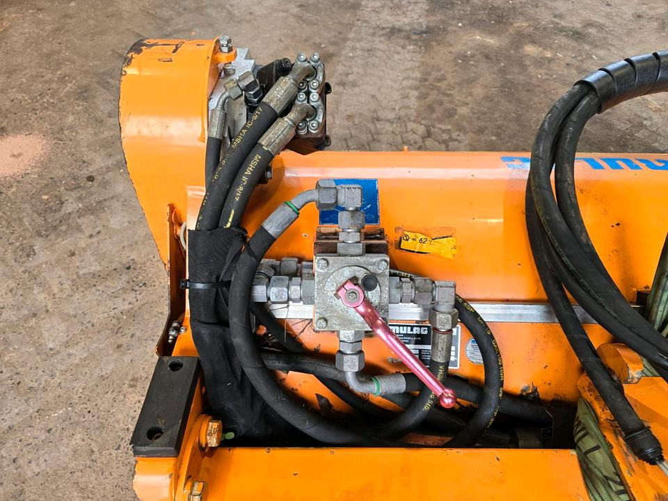 Gestrüppmähkopf Mulag GMK 1200 Forstmulcher Forstfräse Mähkopf Grasmähkopf Mähkorb Mähausleger Böschungsmäher Böschungsmulcher FME MKM DUA UNA Dücker MHU 800 700 600 FMK - Trinciatrice forestale: foto 5 Gestrüppmähkopf Mulag GMK 1200 Forstmulcher Forstfräse Mähkopf Grasmähkopf Mähkorb Mähausleger Böschungsmäher Böschungsmulcher FME MKM DUA UNA Dücker MHU 800 700 600 FMK - Trinciatrice forestale: foto 5