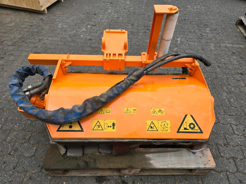 Mulag Mulchkopf MK-MSL Mähkorb Leitplankenmäher Mähausleger Böschungsmäher Böschungsmulcher Dücker Unimog 405 U300 400 500 427 423 530 - Trincia a martelli: foto 1 Mulag Mulchkopf MK-MSL Mähkorb Leitplankenmäher Mähausleger Böschungsmäher Böschungsmulcher Dücker Unimog 405 U300 400 500 427 423 530 - Trincia a martelli: foto 1